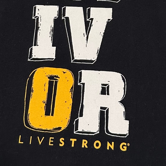 Nike Dri Fort Cotton Tee survivor live strong T-shirt black white women’s XS - Picture 5 of 6